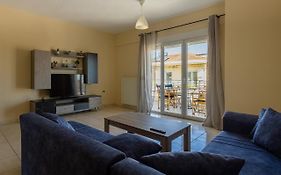 New Maisonette With Parking